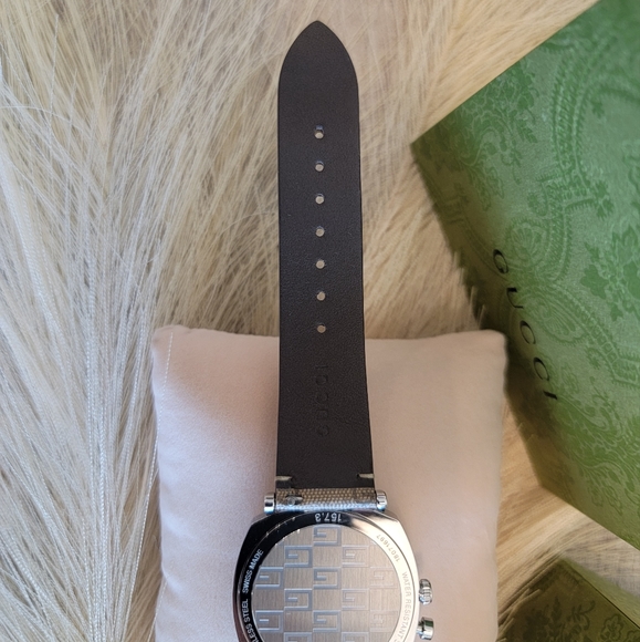 Gucci Watch - Picture 3 of 11